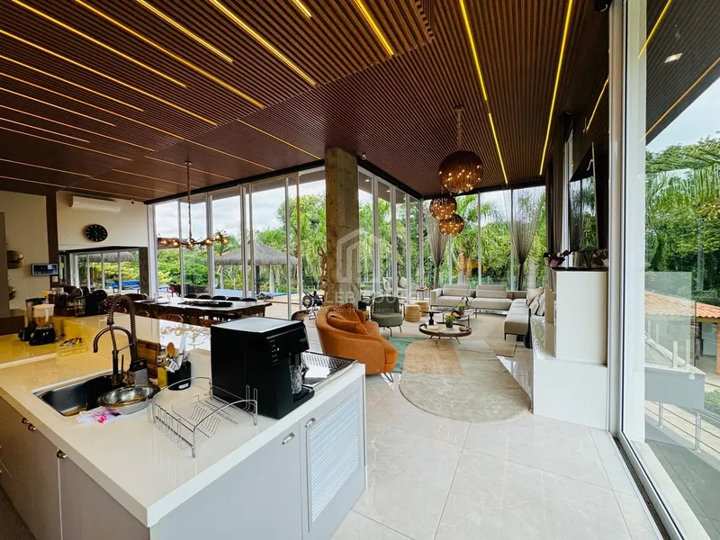 Mansão de luxo com 4 suítes, piscina e lago condomínio Green Valley: 7ª foto da galeria de imagens do imóvel