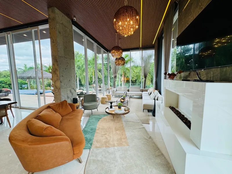 Mansão de luxo com 4 suítes, piscina e lago condomínio Green Valley: 8ª foto da galeria de imagens do imóvel