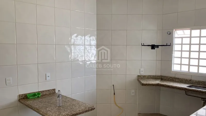 Casa a Venda no Bairro Esmeralda em Marília-SP: 3ª foto da galeria de imagens do imóvel
