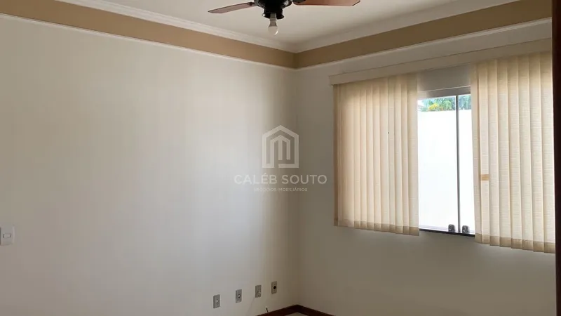 Casa a Venda no Bairro Esmeralda em Marília-SP: 2ª foto da galeria de imagens do imóvel