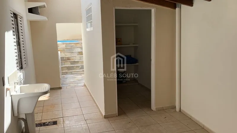 Casa a Venda no Bairro Esmeralda em Marília-SP: 8ª foto da galeria de imagens do imóvel