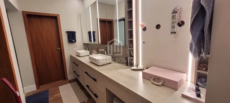 Casa com 4 suítes e piscina no cond. Portal dos Nobres em Marilia-SP.: 8ª foto da galeria de imagens do imóvel