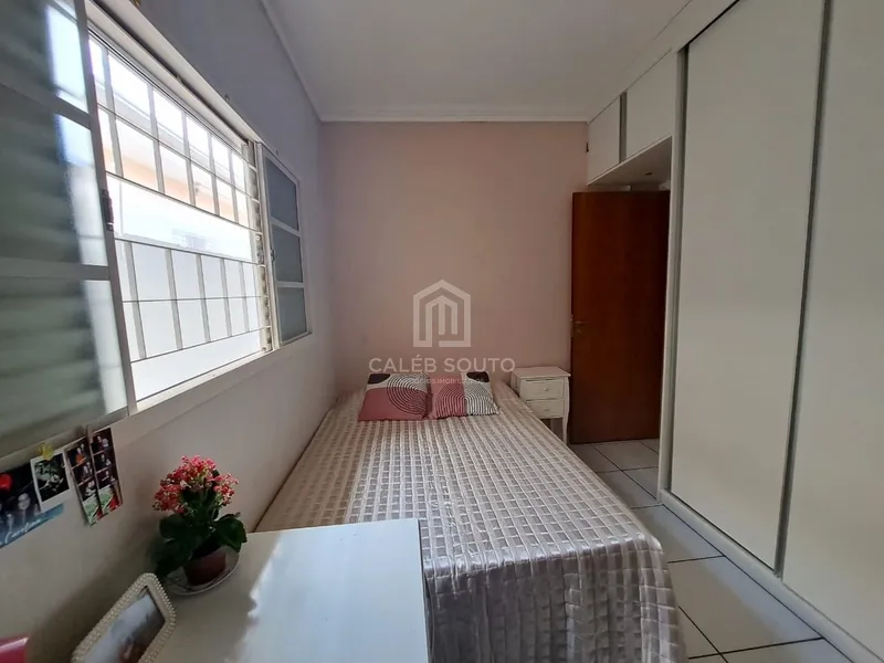 Casa a Venda com 3 quartos no Jardim Portal do Sol em Marília-SP.: 8ª foto da galeria de imagens do imóvel