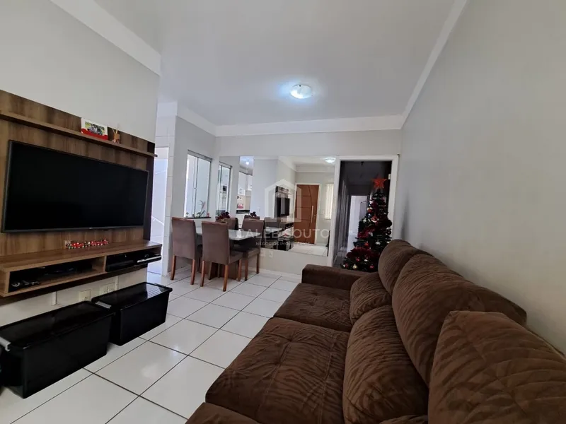 Casa a Venda com 3 quartos no Jardim Portal do Sol em Marília-SP.: 1ª foto da galeria de imagens do imóvel