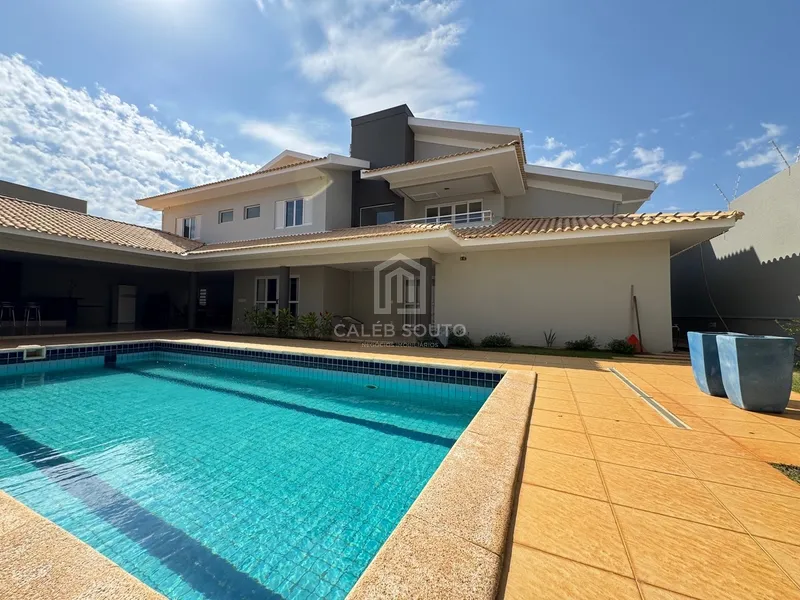 Casa com 4 suítes e piscina no Bairro Maria Izabel em Marília-SP: 22ª foto da galeria de imagens do imóvel
