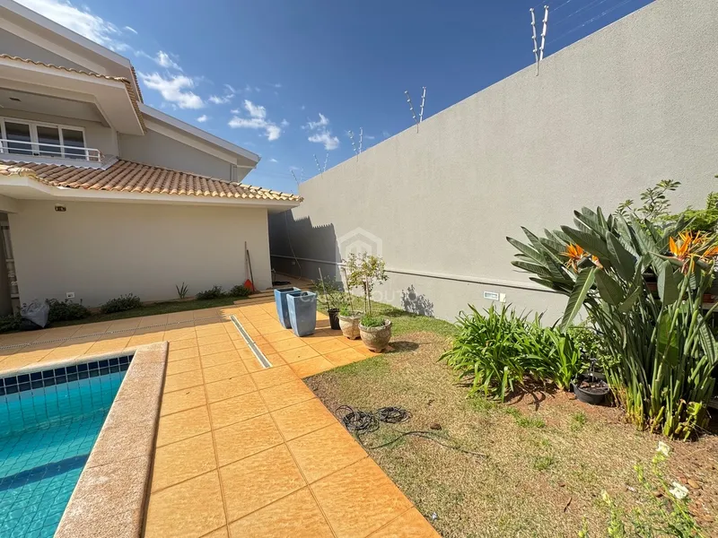Casa com 4 suítes e piscina no Bairro Maria Izabel em Marília-SP: 21ª foto da galeria de imagens do imóvel