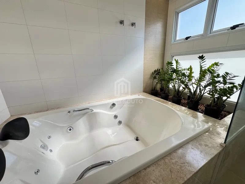 Casa com 4 suítes e piscina no Bairro Maria Izabel em Marília-SP: 41ª foto da galeria de imagens do imóvel