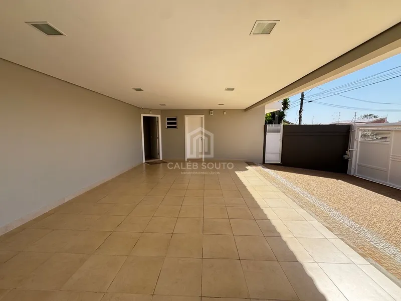 Casa com 4 suítes e piscina no Bairro Maria Izabel em Marília-SP: 26ª foto da galeria de imagens do imóvel