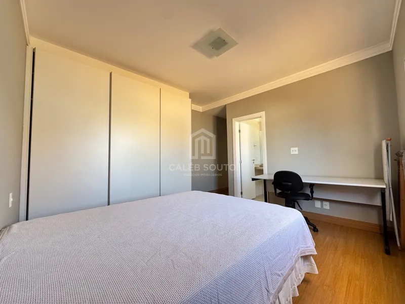 Casa com 4 suítes e piscina no Bairro Maria Izabel em Marília-SP: 35ª foto da galeria de imagens do imóvel