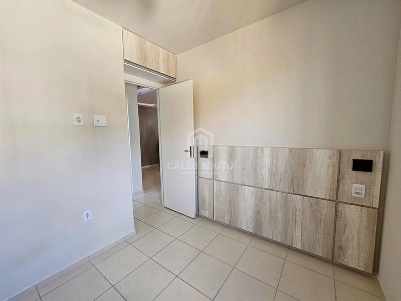 Apartamento com 2 Quartos pra Locação no Edf. Residencial do Lírios em Marília-SP.: 3ª foto da galeria de imagens do imóvel