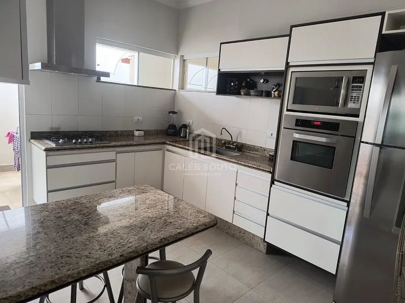 Casa com 3 suítes e piscina no Condomínio Garden Park em Marília SP: 8ª foto da galeria de imagens do imóvel