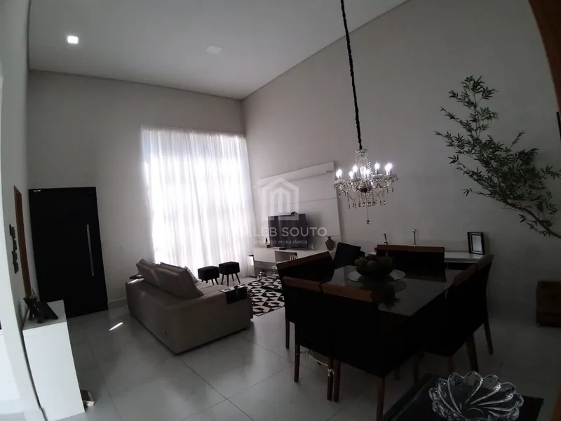 Casa a Venda no Condomínio Recanto das Esmeraldas II em Marília-SP.: 3ª foto da galeria de imagens do imóvel