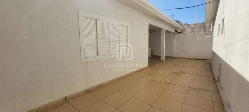 Casa a Venda no Bairro Esmeralda em Marília-SP.: 5ª foto da galeria de imagens do imóvel