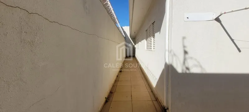 Casa a Venda no Bairro Esmeralda em Marília-SP.: 3ª foto da galeria de imagens do imóvel