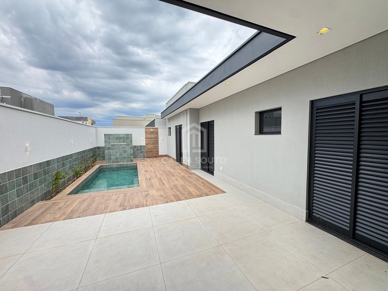 Casa à venda no Villa Flora III em Marília | 3 dormitórios, suíte e piscina: 2ª foto da galeria de imagens do imóvel