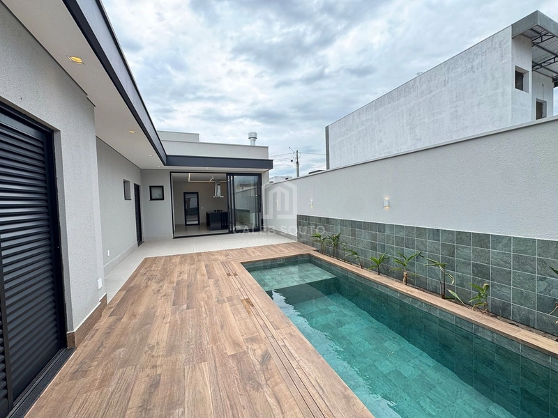 Casa à venda no Villa Flora III em Marília | 3 dormitórios, suíte e piscina: 1ª foto da galeria de imagens do imóvel