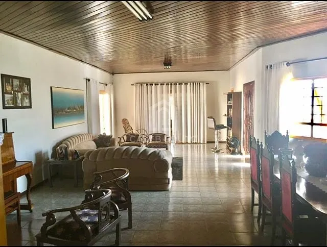 CASA COM 5 QUARTOS E PISCINA AQUECIDA NO JARDIM MARAJÁ - MARILIA S/P: 5ª foto da galeria de imagens do imóvel