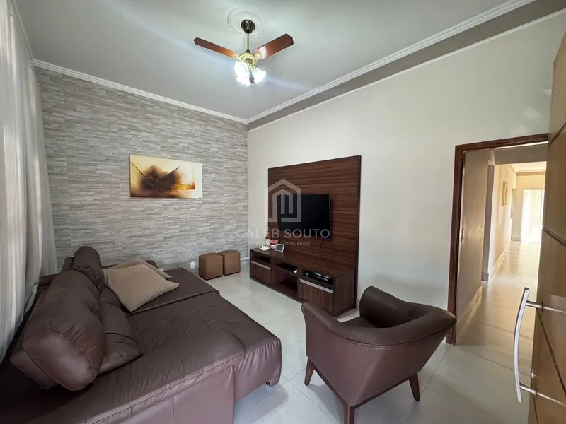 Casa com 3 quartos sendo 1 suíte no Jd. Califórnia em Marília-SP.: 4ª foto da galeria de imagens do imóvel