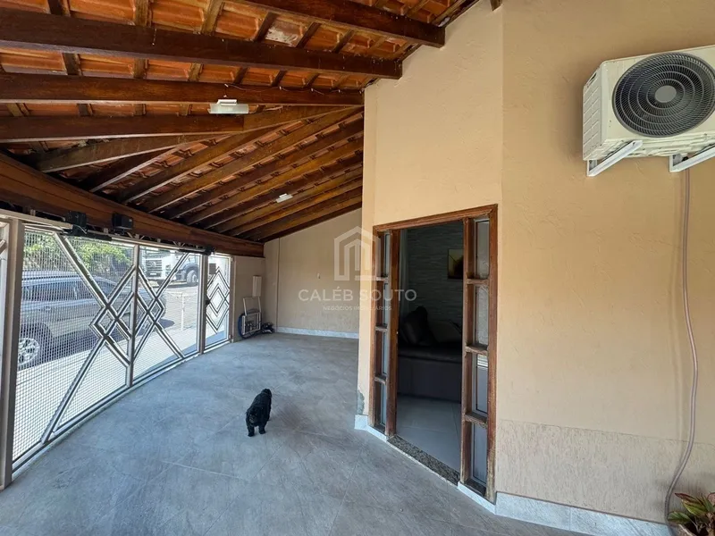 Casa com 3 quartos sendo 1 suíte no Jd. Califórnia em Marília-SP.: 3ª foto da galeria de imagens do imóvel
