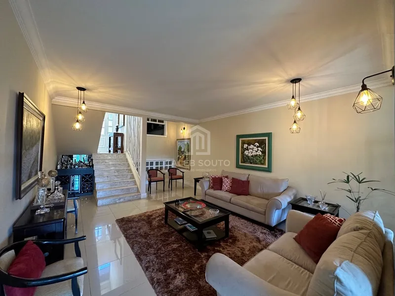 Casa confortável à venda no Jardim São Francisco em Marília-SP: 49ª foto da galeria de imagens do imóvel