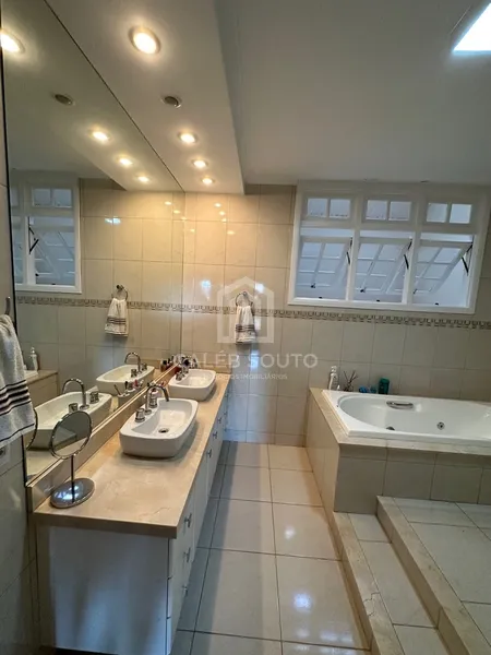 Casa confortável à venda no Jardim São Francisco em Marília-SP: 40ª foto da galeria de imagens do imóvel