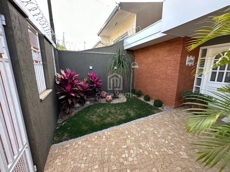 Casa confortável à venda no Jardim São Francisco em Marília-SP: 2ª foto da galeria de imagens do imóvel