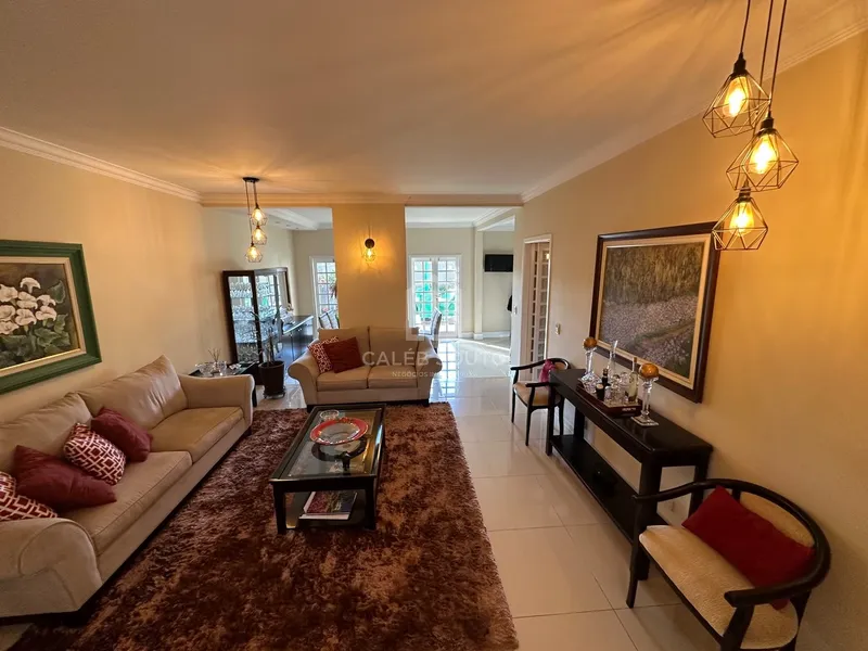 Casa confortável à venda no Jardim São Francisco em Marília-SP: 51ª foto da galeria de imagens do imóvel