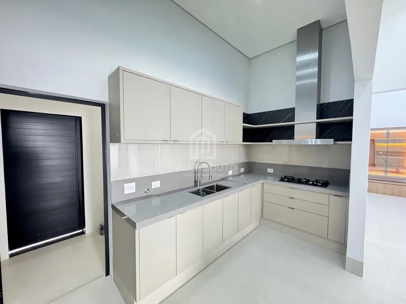 Casa a Venda com 3 quartos piscina e sauna no Reserva Esmeralda.: 9ª foto da galeria de imagens do imóvel
