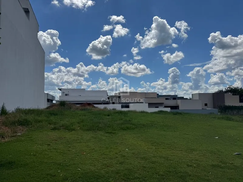 Terreno a Venda no Condomínio Verana Pq. Alvorada em Marília-SP.: 2ª foto da galeria de imagens do imóvel
