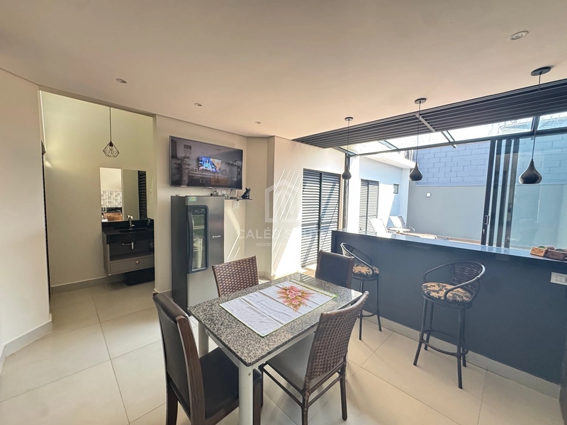 Casa com 3 suítes e piscina aquecida à venda e locação no Villa Flora II Marília-SP: 16ª foto da galeria de imagens do imóvel