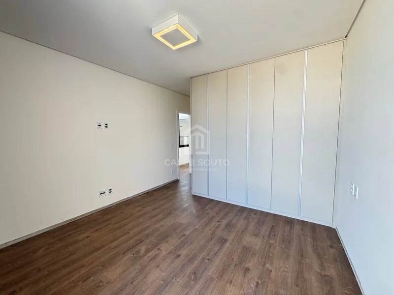 Casa com 4 quartos e piscina condomínio Reserva Esmeralda-Marília/SP: 28ª foto da galeria de imagens do imóvel