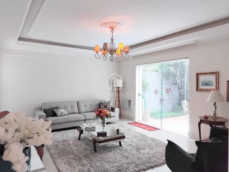 Casa a Venda com 4 quartos no bairro Maria Izabel em Marília- SP. : 2ª foto da galeria de imagens do imóvel