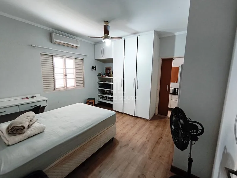 Casa a Venda com 6 quartos no Condomínio Village do Bosque em Marília-SP. : 19ª foto da galeria de imagens do imóvel