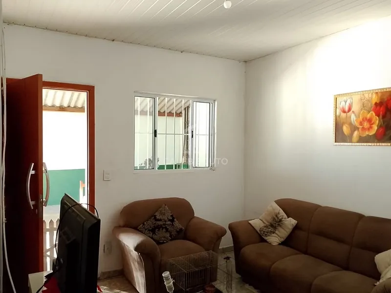 Casa a Venda com 2 quartos no Bairro Figueirinha em Marília-SP. : 18ª foto da galeria de imagens do imóvel