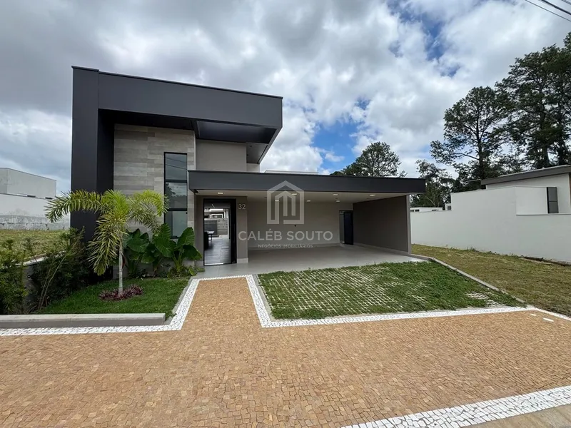Casa com 3 suites e piscina no condominio Recanto das Esmeraldas-Marilia/SP: 1ª foto da galeria de imagens do imóvel