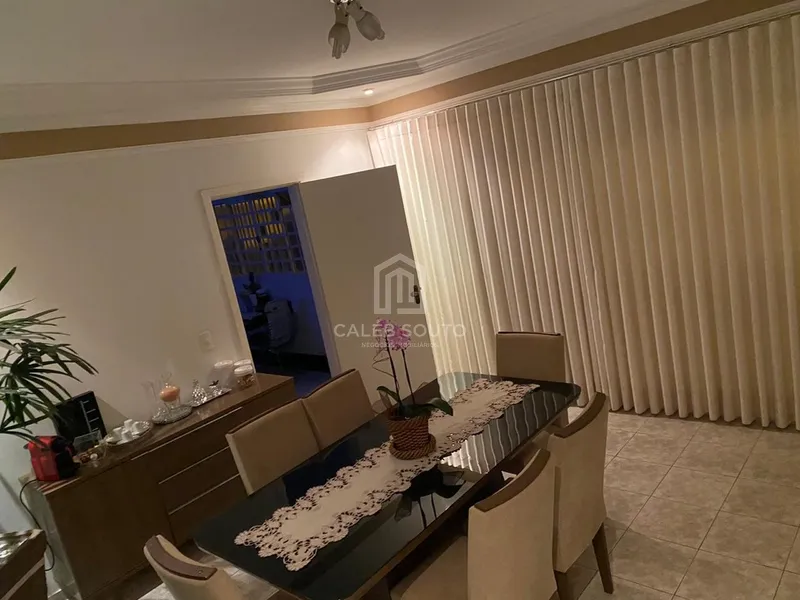 Casa a Venda no Bairro Rivieira em Marília-SP.: 3ª foto da galeria de imagens do imóvel
