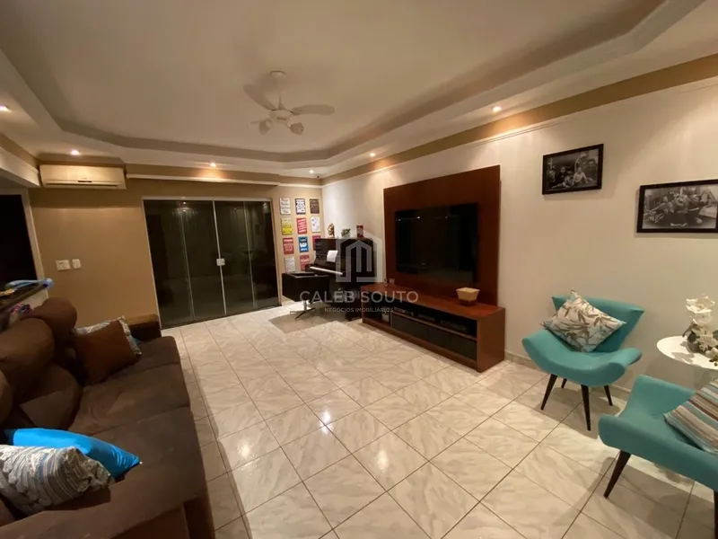 Casa a Venda no Bairro Rivieira em Marília-SP.: 1ª foto da galeria de imagens do imóvel