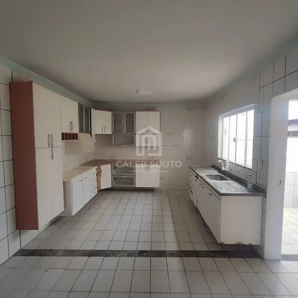 Casa no Jd. Bandeirantes: 10ª foto da galeria de imagens do imóvel