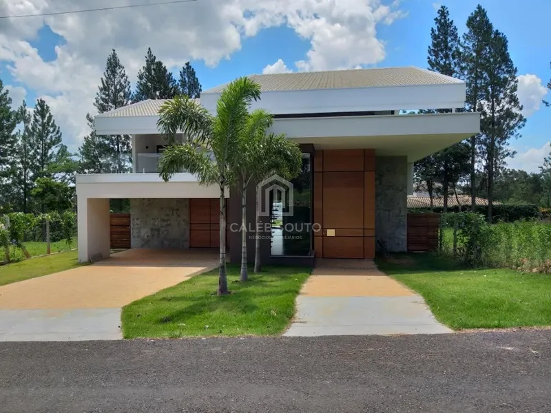 Casa com 4 dormitórios no Condomínio Valle do Canaã-Marília-SP: 1ª foto da galeria de imagens do imóvel