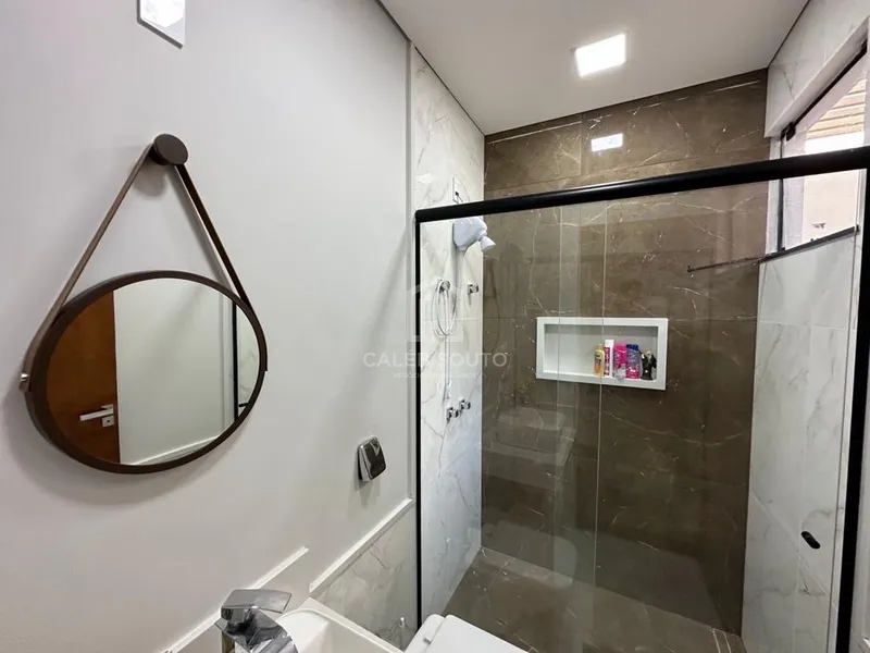Casa a venda no Jardim Florença com 3 suítes e piscina em Marília-SP: 20ª foto da galeria de imagens do imóvel
