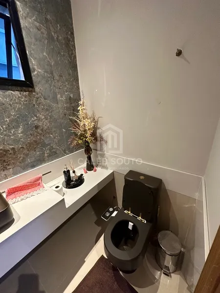 Casa sobrado com 3 suítes e piscina no condomínio Terras da Fazenda: 2ª foto da galeria de imagens do imóvel