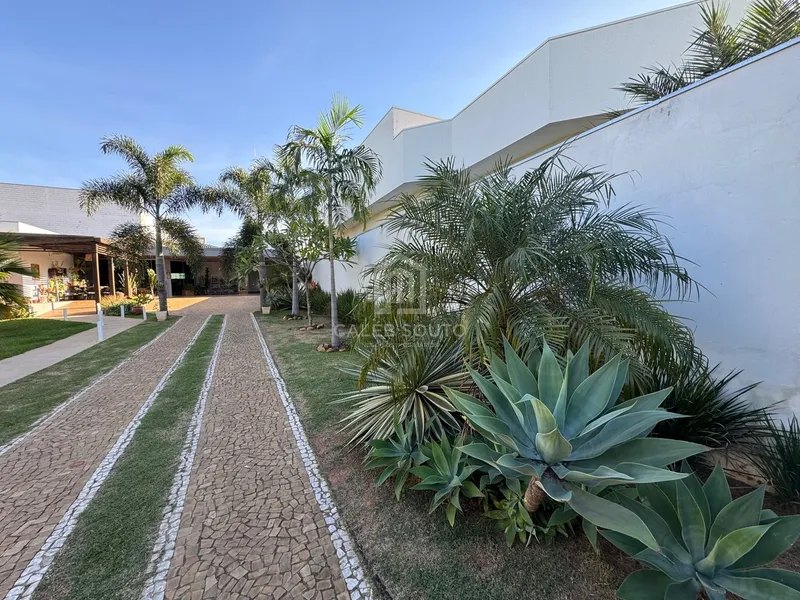Casa com 3 suítes e piscina à venda no Cond. Campo Belo-Marília-SP: 3ª foto da galeria de imagens do imóvel