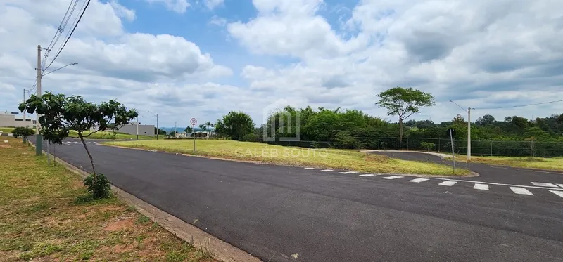 Terreno a Venda medindo 442 metros no Condomínio Vila Flora III em Marília-SP. : 5ª foto da galeria de imagens do imóvel