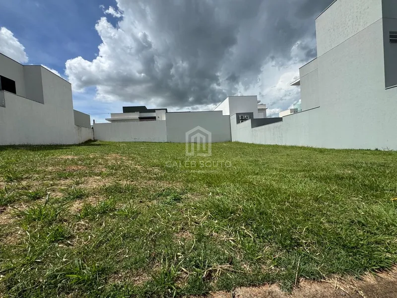 Terreno a Venda no Condomínio Reserva Esmeralda em Marília-SP.: 4ª foto da galeria de imagens do imóvel