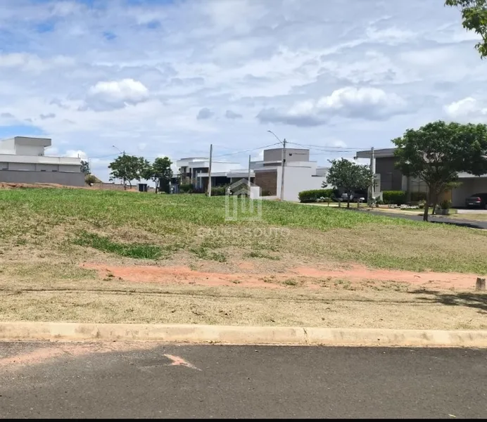 Terreno a Venda no Condomínio Verana Pq. Alvora em Marília-SP.: 1ª foto da galeria de imagens do imóvel