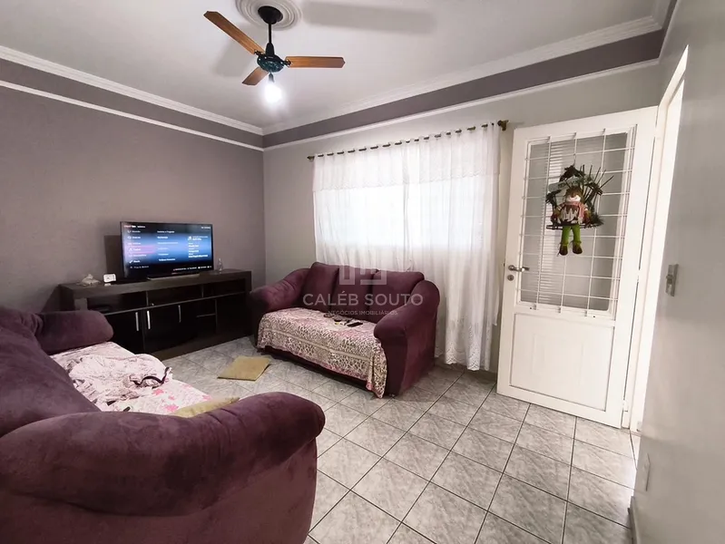 Casa a Venda com 3 Quartos sendo 1 Suíte no Jd. Estoril em Marília-SP. : 6ª foto da galeria de imagens do imóvel