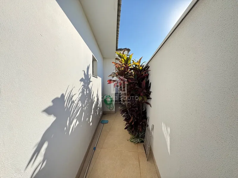 Casa com 3 suites e piscina terreno com 415 m2 Cond. Verana - Marilia-SP: 20ª foto da galeria de imagens do imóvel