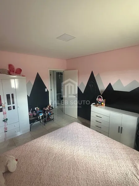 Casa a Venda com 4 quartos no Bairro Palmital em Marília-SP: 18ª foto da galeria de imagens do imóvel