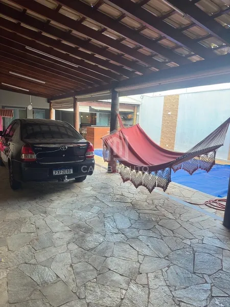 Casa a Venda com 4 quartos no Bairro Palmital em Marília-SP: 2ª foto da galeria de imagens do imóvel