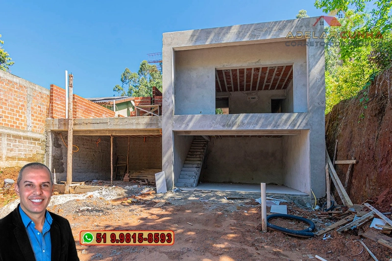 Sobrado com 3 dormitórios sendo 1 suíte à VENDA em Sapiranga: 1ª foto da galeria de imagens do imóvel